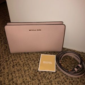 Michael Kors Jet Set Crossbody